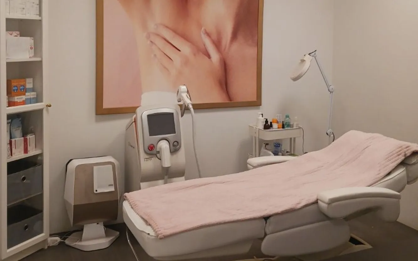 Interiör och behandlingsrum hos Beauty Clinic For Queens & Kings i Göteborg