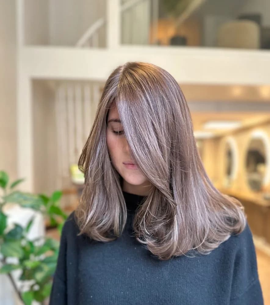Hårresultat i salongen hos CAPELLI på Birger Jarlsgatan i Stockholm