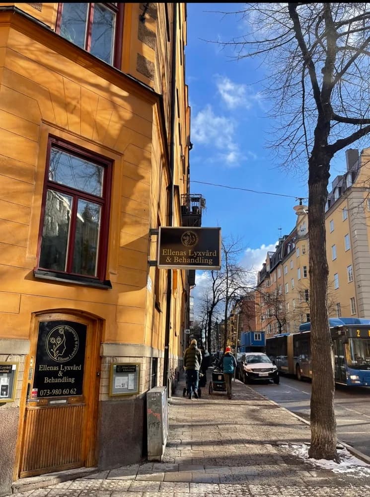 Behandling hos Ellenas lyxvård & Behandling på Norrtullsgatan i Stockholm