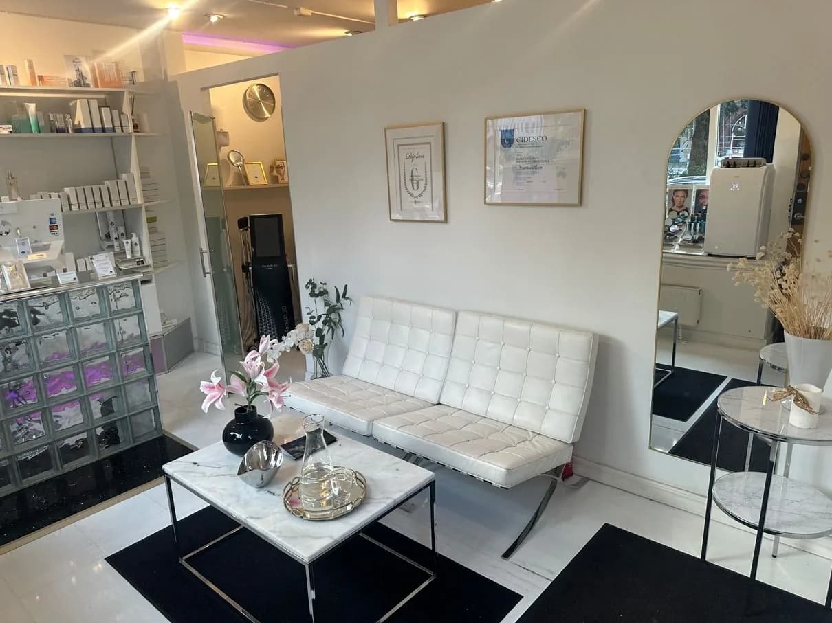 Reception hos Estetica Clinic på Birger Jarlsgatan i Stockholm