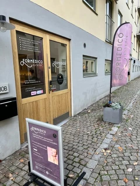 Formedico Estetik klinikinteriör vid LUMA i Hammarby Sjöstad