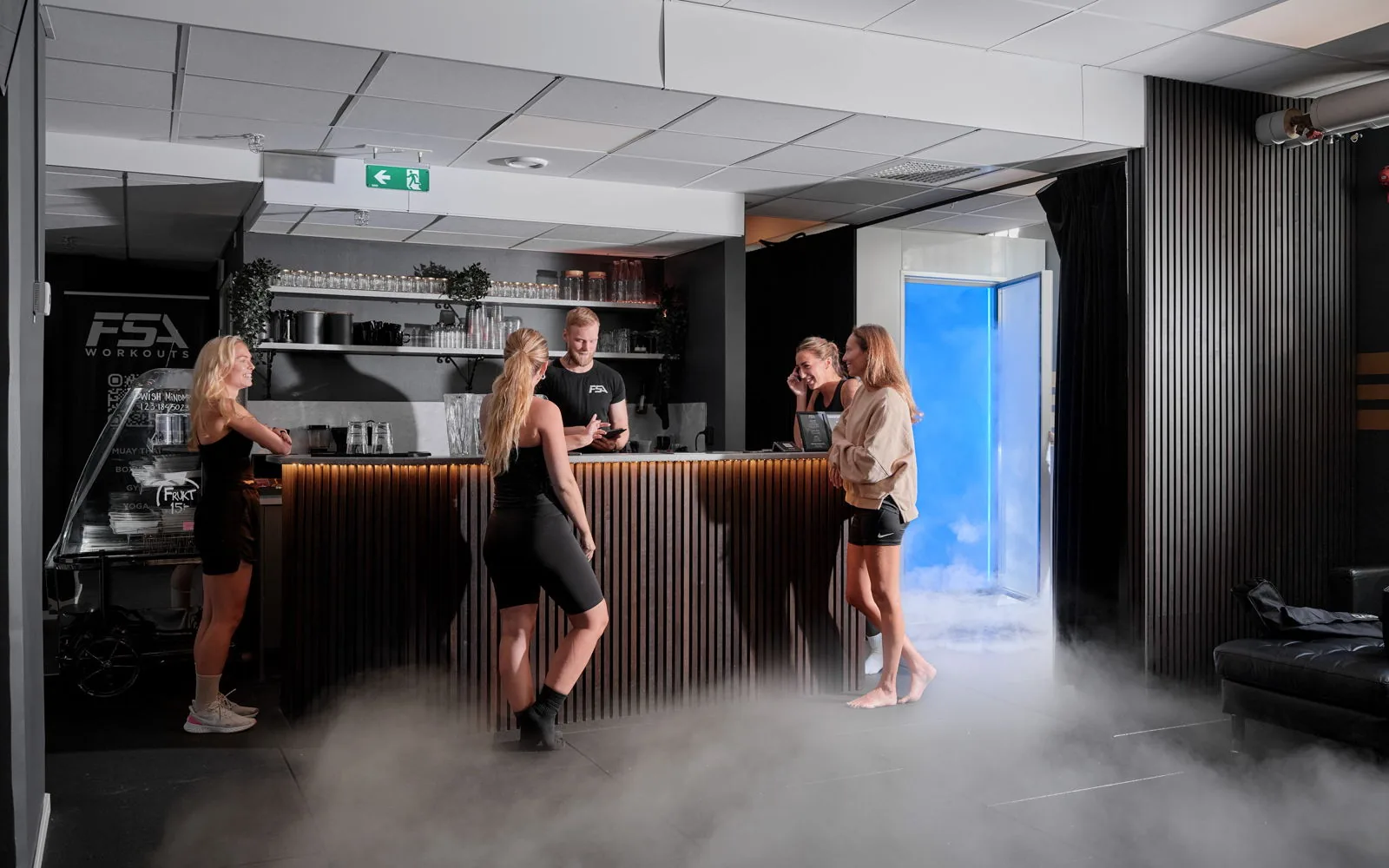 Reception och kryokammare hos FSA Workouts HQ i Stockholm