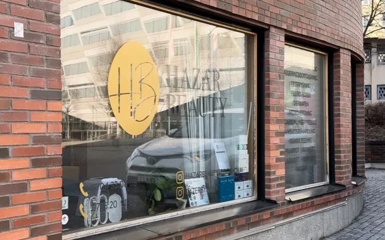 Fasaden till Hazar Beauty på Landsvägen i Sundbyberg